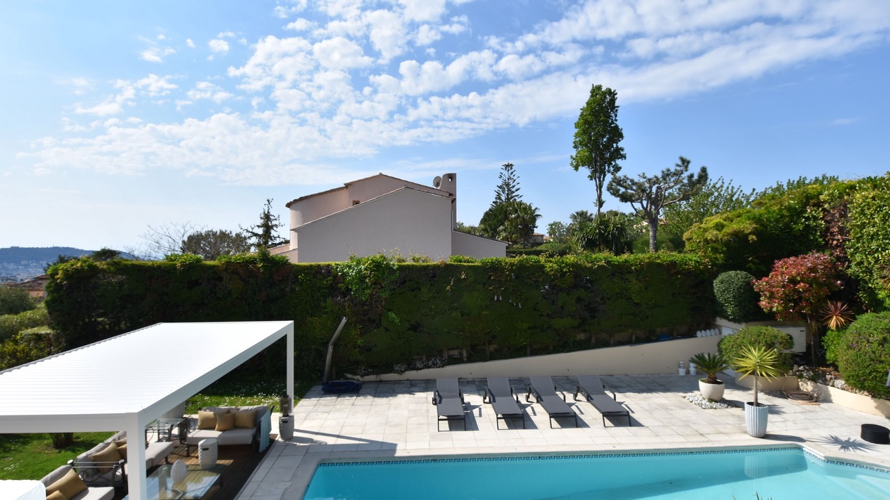 Photo of Outdoor in Gairaut