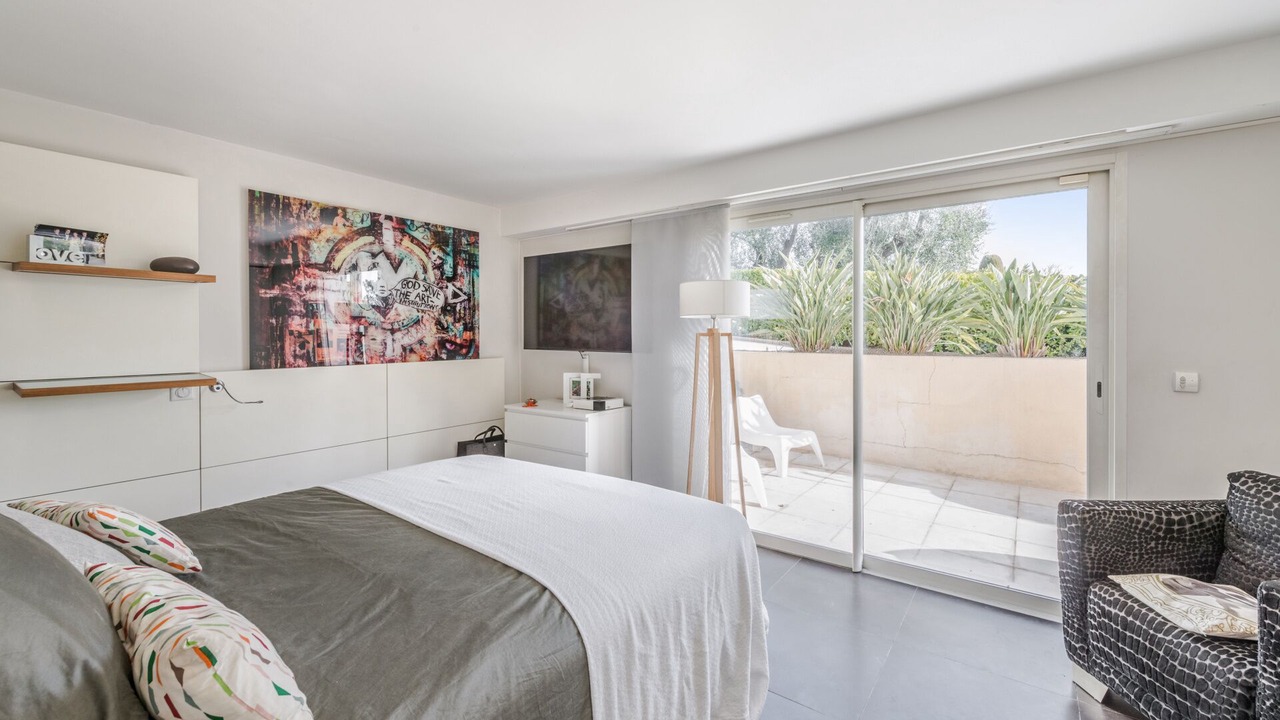 Photo of Bedroom in Gairaut