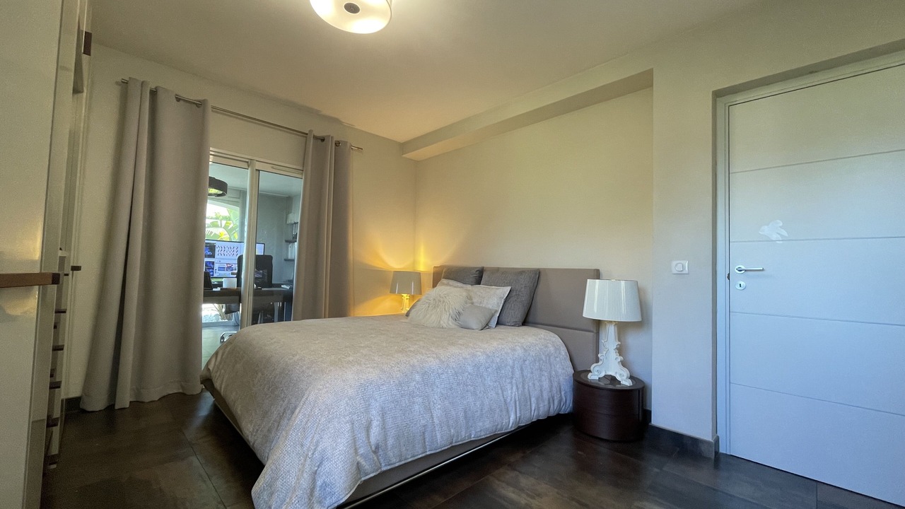 Photo of Bedroom in Gairaut