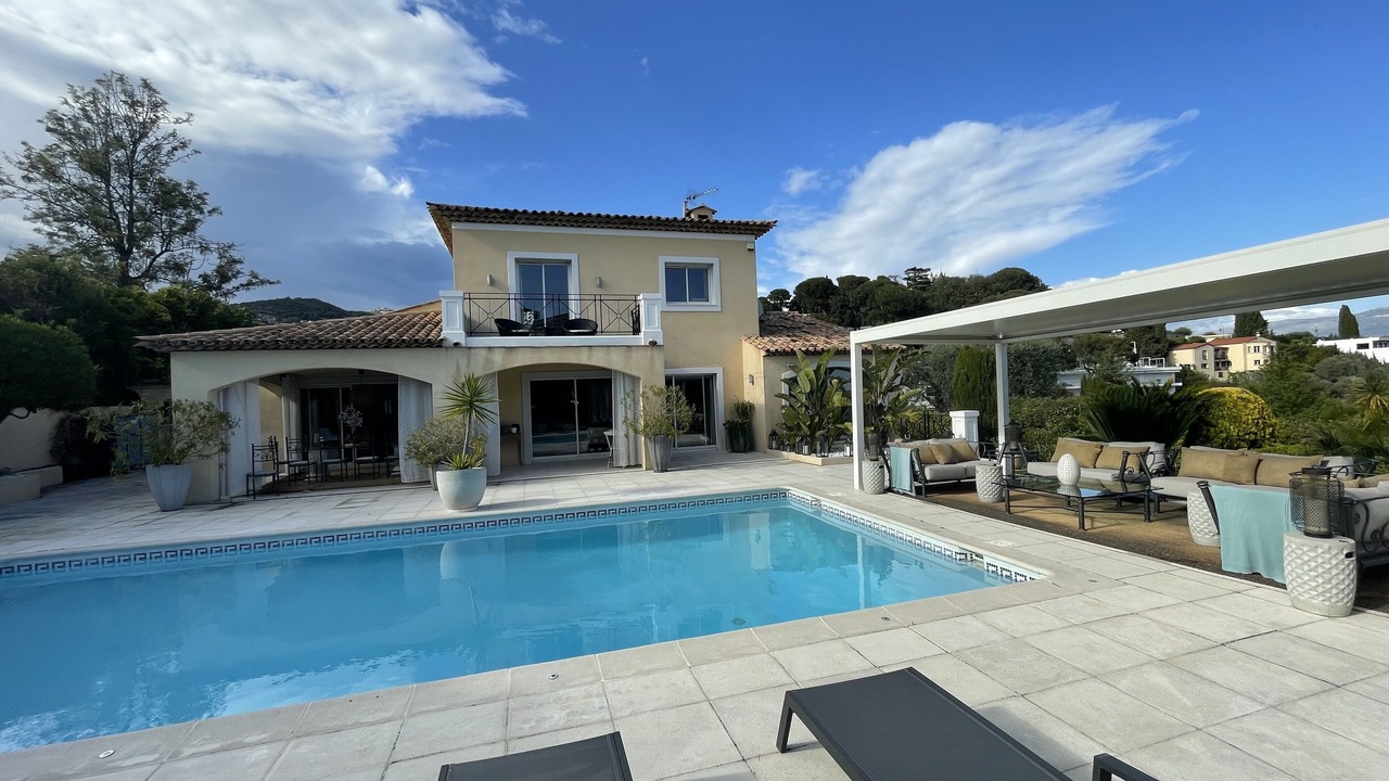 Photo of Outdoor in Gairaut