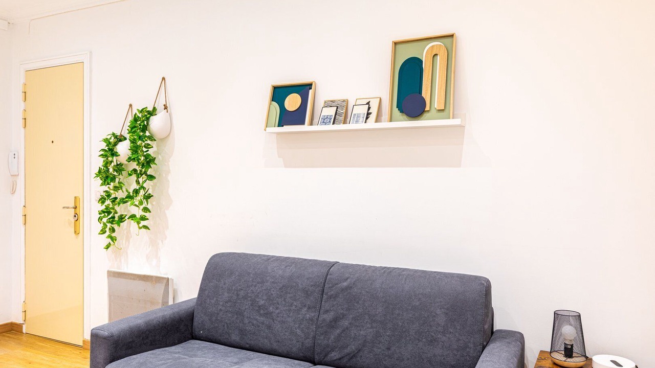 Photo of Livingroom in 9th Arrondissement