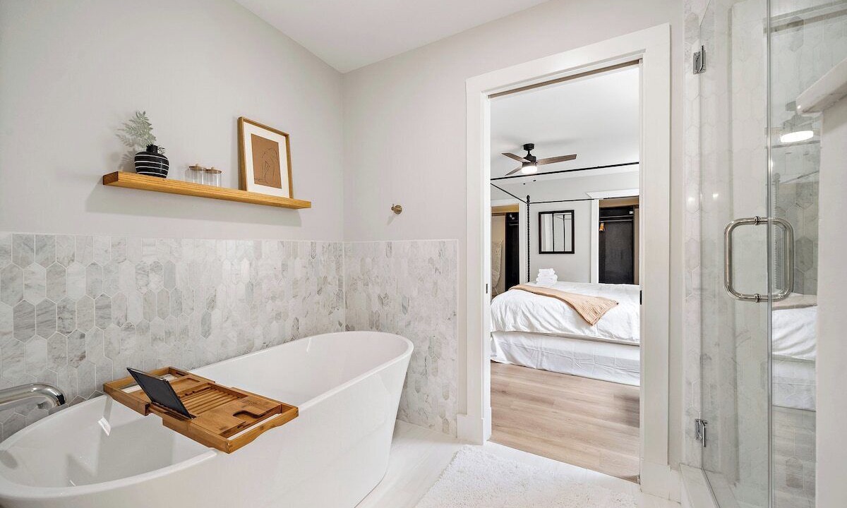 Photo of Bathroom in Shady Acres