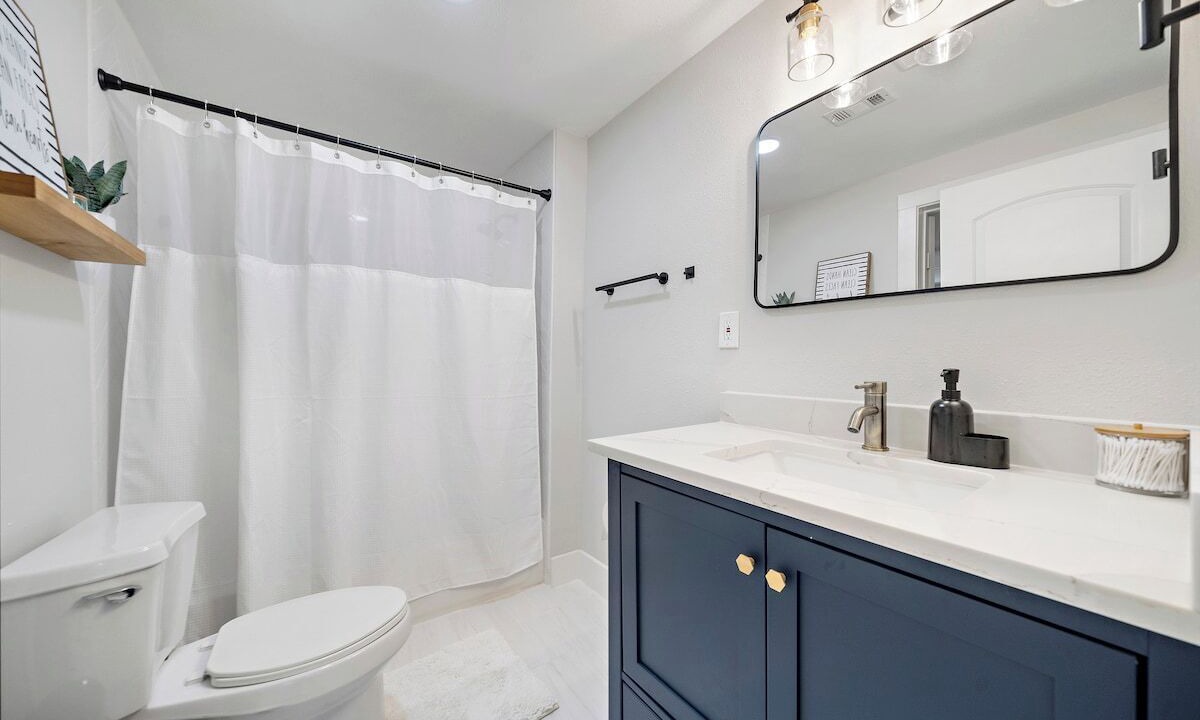 Photo of Bathroom in Shady Acres
