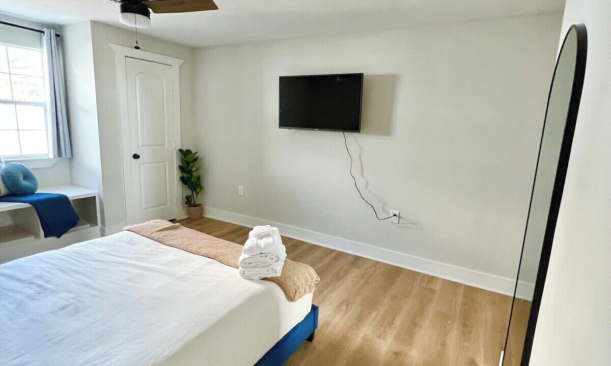 Photo of Bedroom in Shady Acres