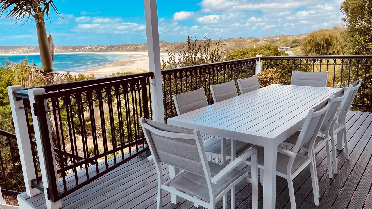 Photo of Outdoor in Emu Bay