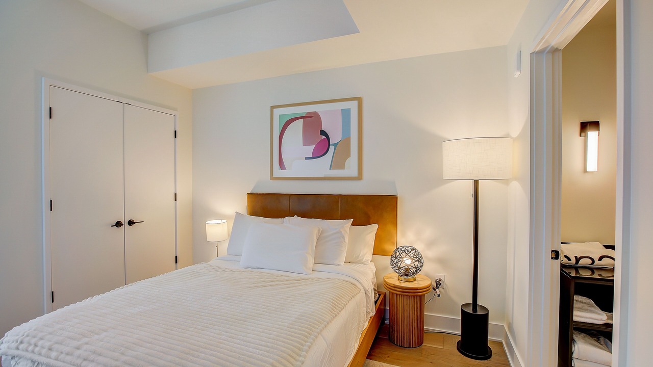 Photo of Bedroom in Rainey Street Historic District