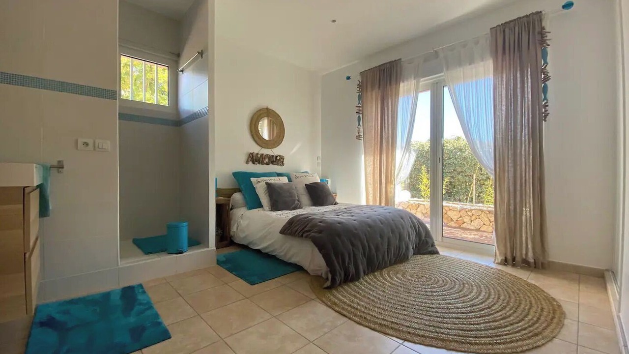 Photo of Bedroom in Biot