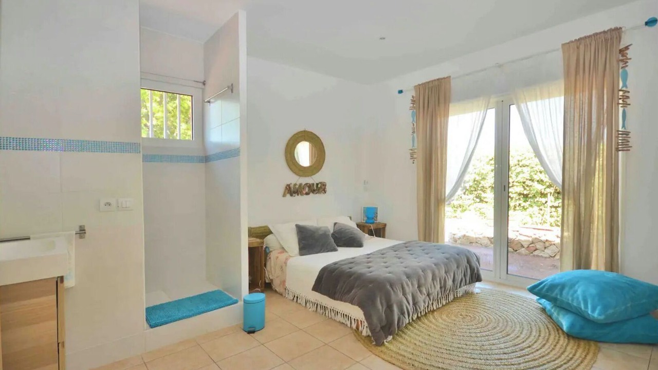 Photo of Bedroom in Biot