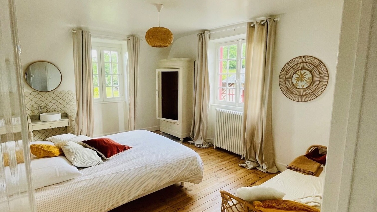 Photo of Bedroom in Orbec
