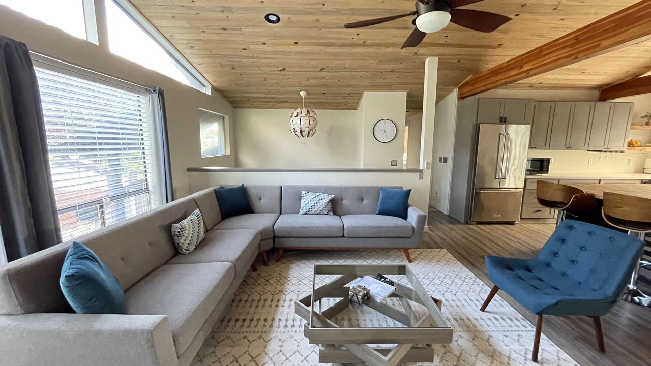 Photo of Livingroom in Bryn Mawr-Skyway