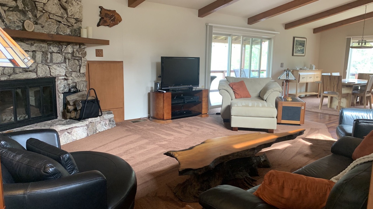 Photo of Livingroom in Auburn