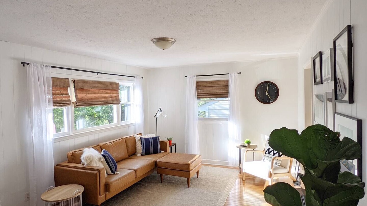 Photo of Livingroom in East End - Valley Street