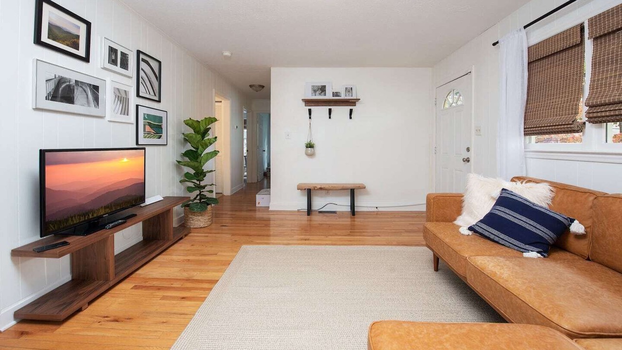 Photo of Livingroom in East End - Valley Street