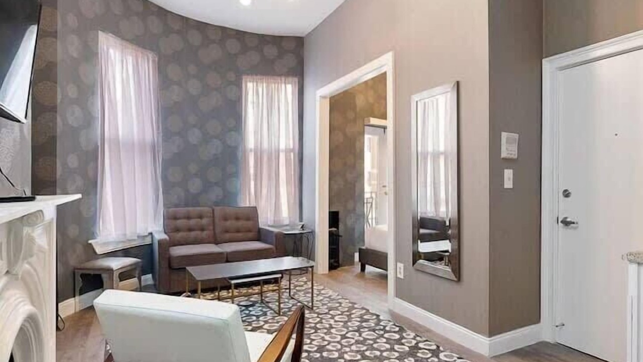 Photo of Livingroom in Bay Village