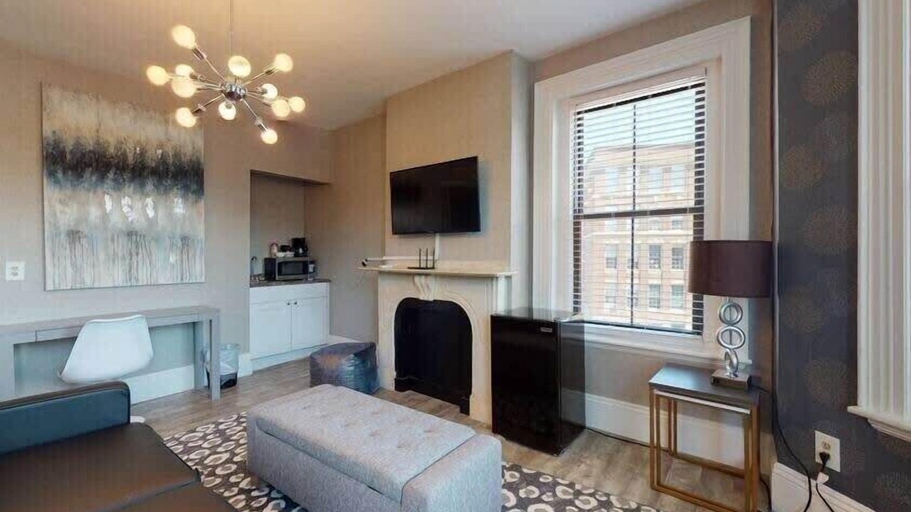 Photo of Livingroom in Bay Village