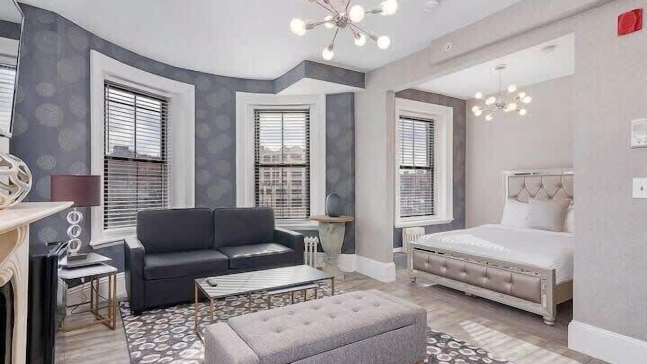 Photo of Livingroom in Bay Village
