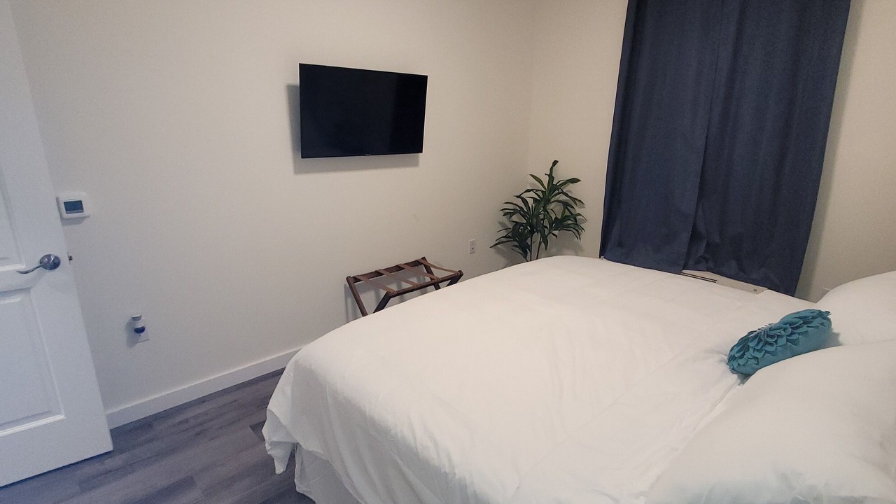 Photo of Bedroom in Bound Brook