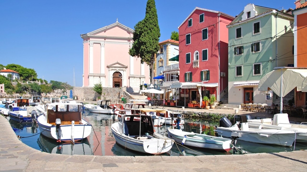 Photo of Others in Artatore