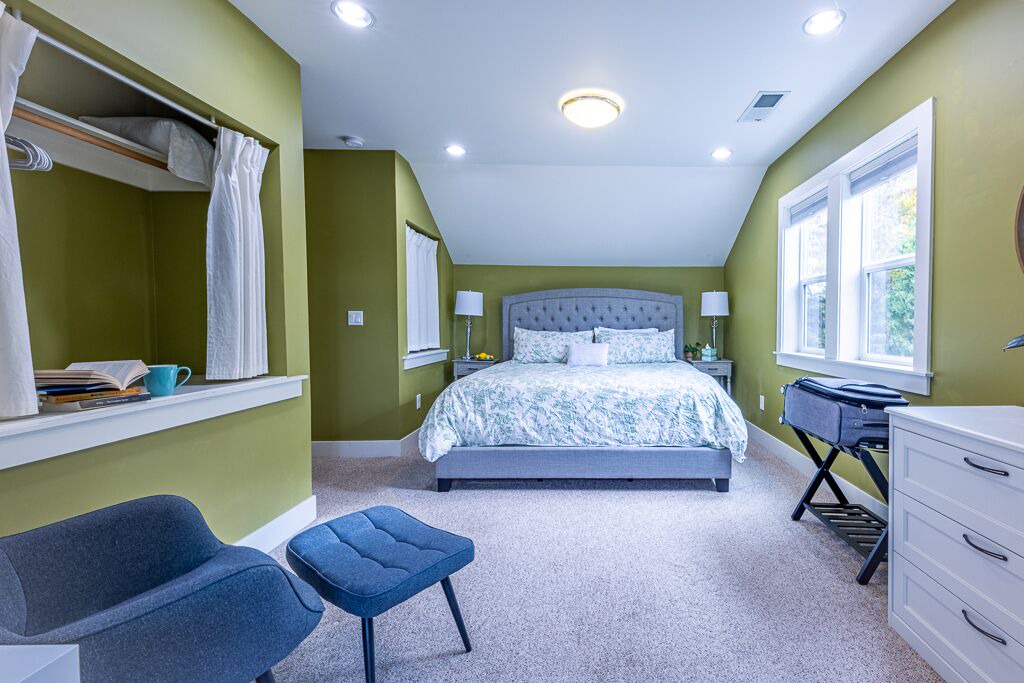 Photo of Bedroom in Overlook