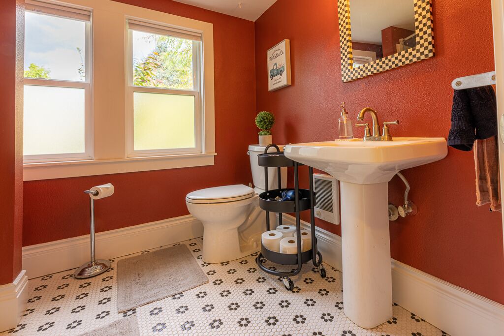 Photo of Bathroom in Overlook