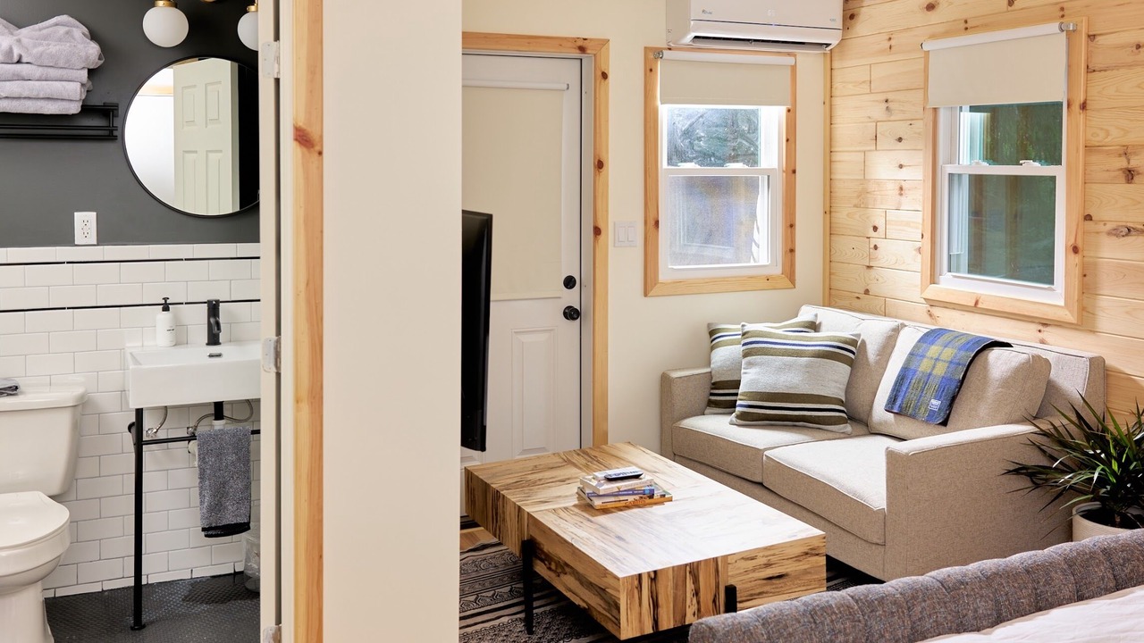 Photo of Livingroom in Greentown