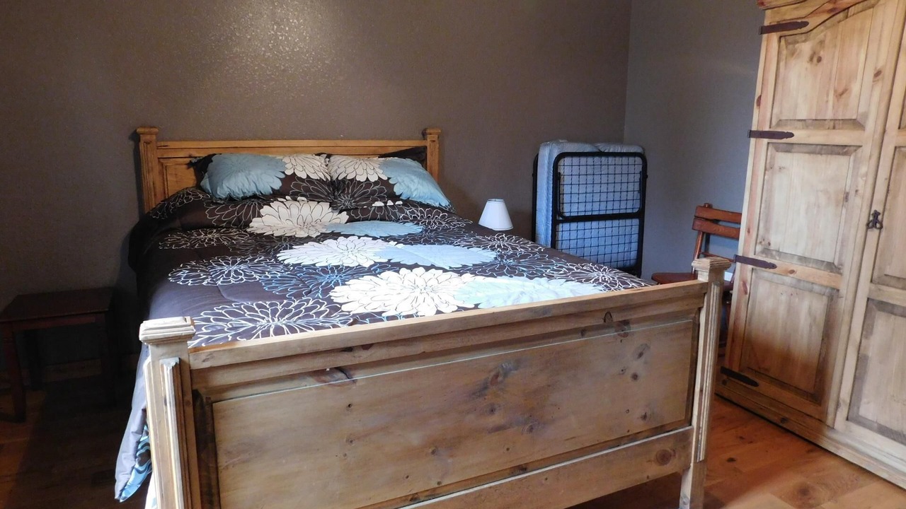Photo of Bedroom in Cloudcroft