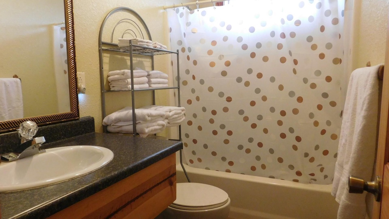Photo of Bathroom in Cloudcroft