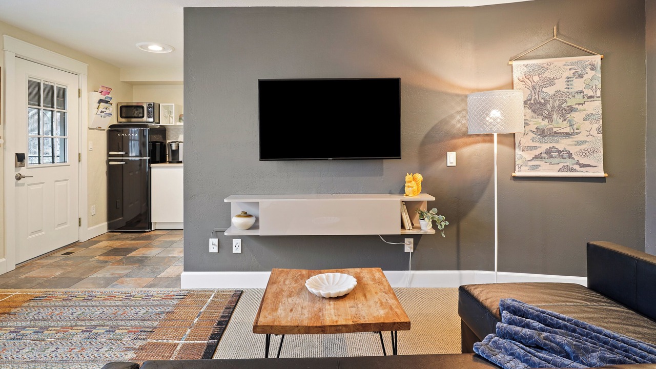 Photo of Livingroom in Bend