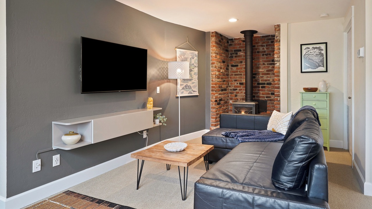 Photo of Livingroom in Bend