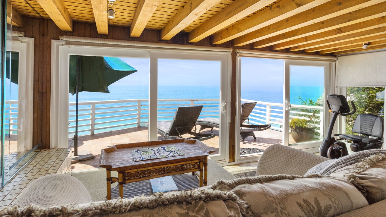 Photo of Livingroom in Laguna Beach
