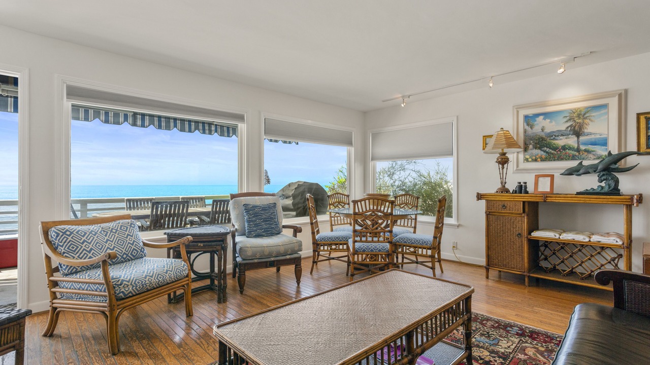 Photo of Livingroom in Laguna Beach