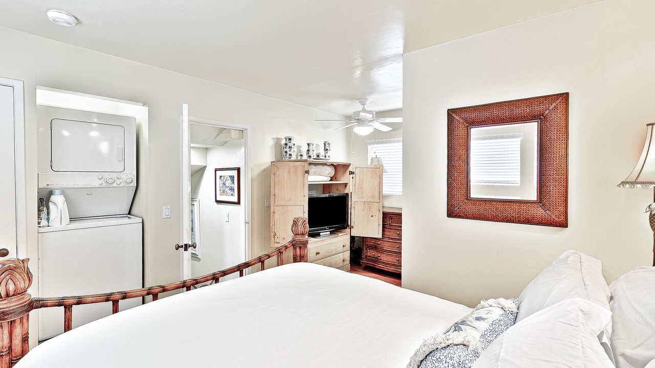 Photo of Bedroom in Laguna Beach