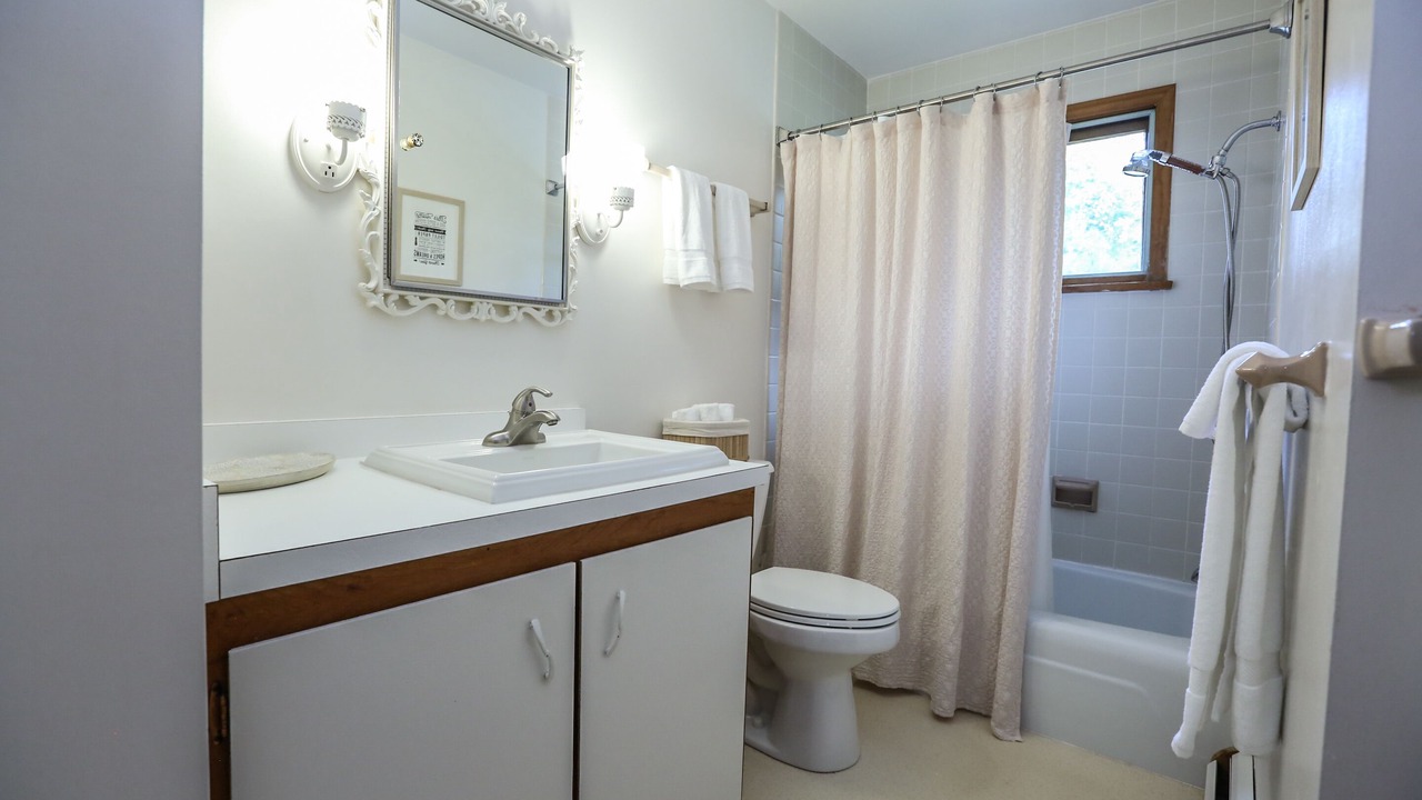 Photo of Bathroom in Naples