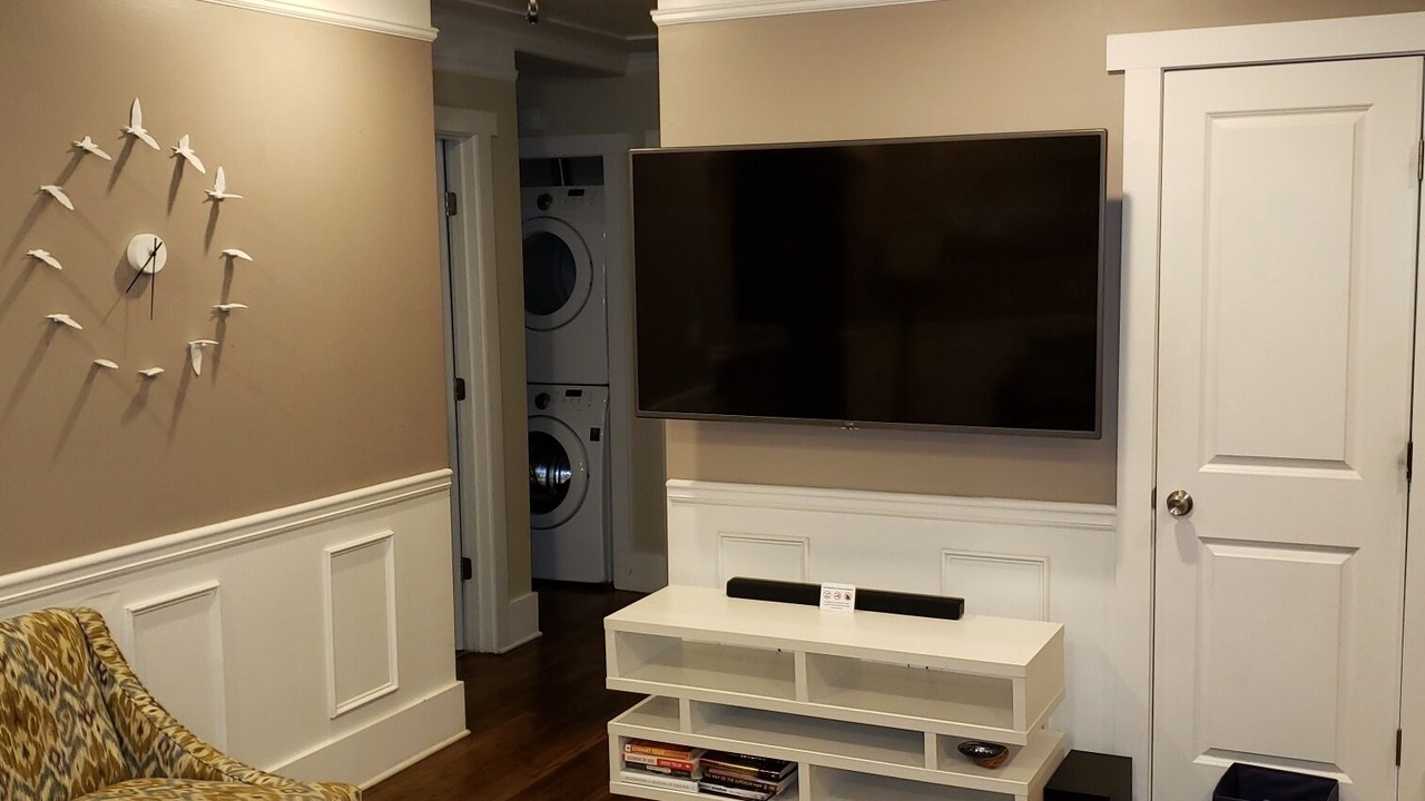 Photo of Livingroom in East Side