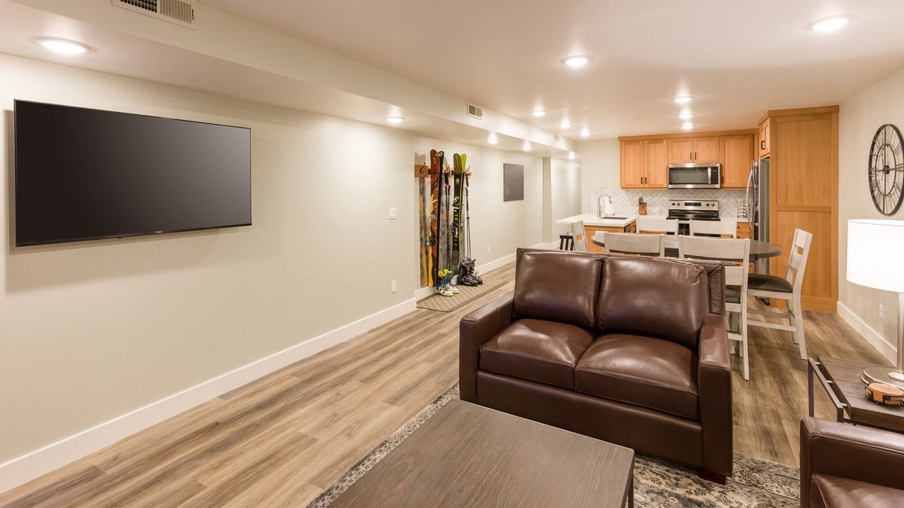 Photo of Livingroom in Cottonwood Heights