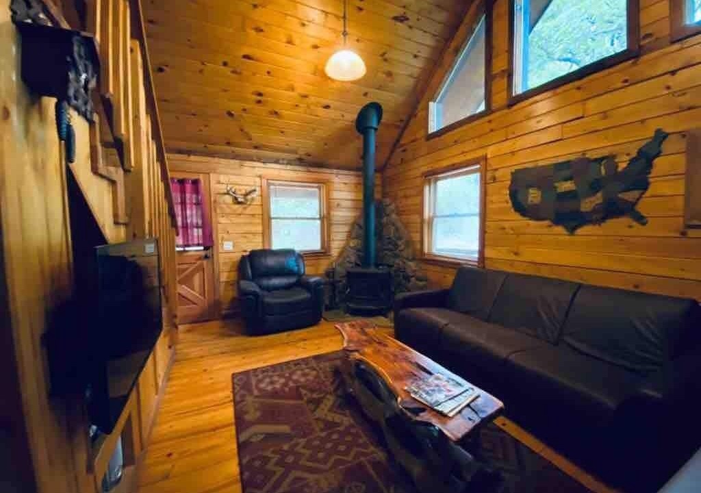 Photo of Livingroom in Eureka Springs