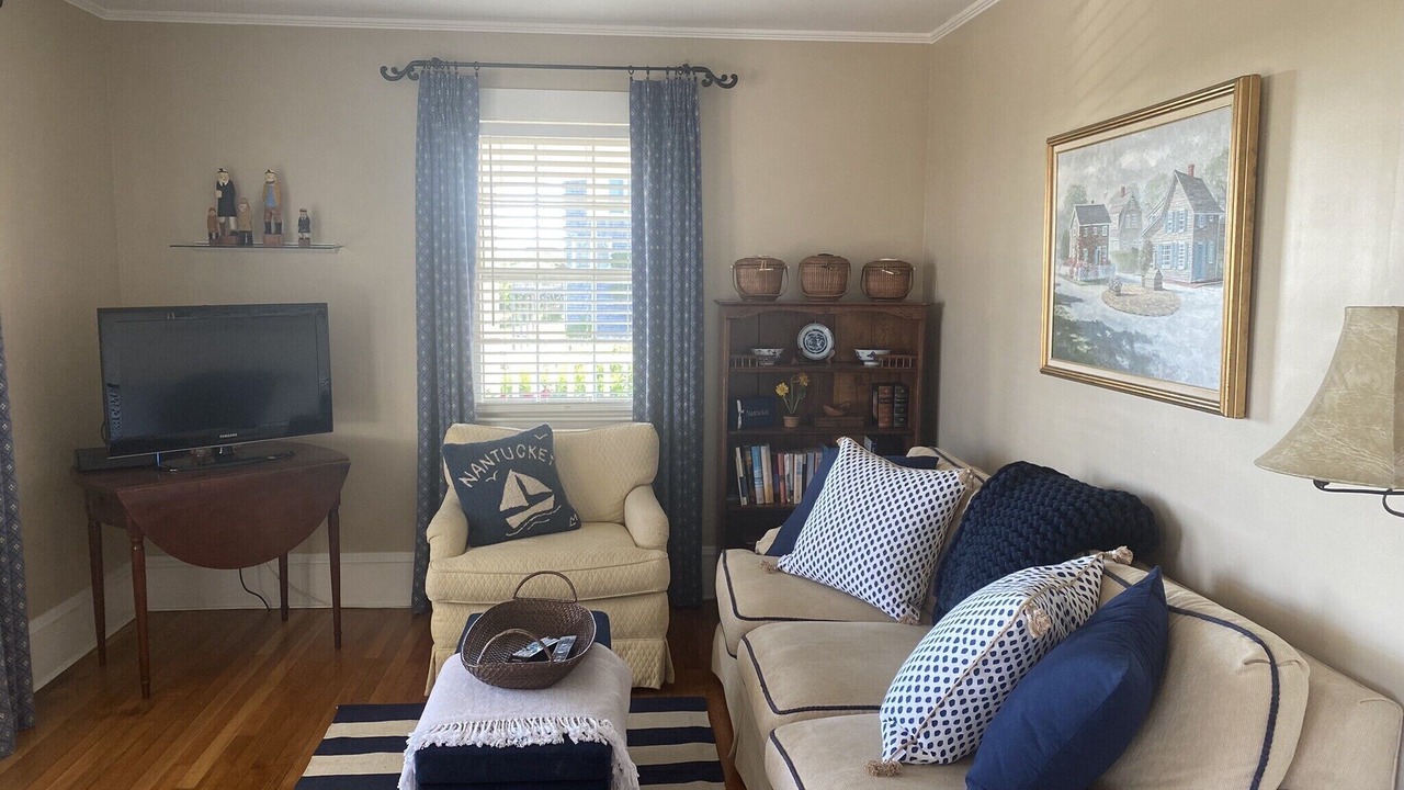 Photo of Livingroom in Siasconset