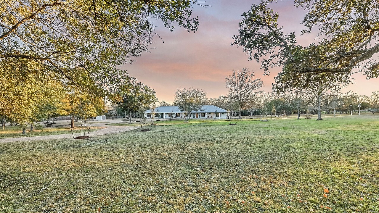 Photo of Others in Round Top