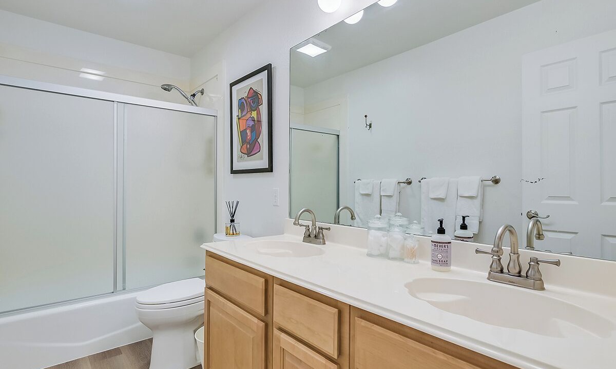 Photo of Bathroom in Round Top