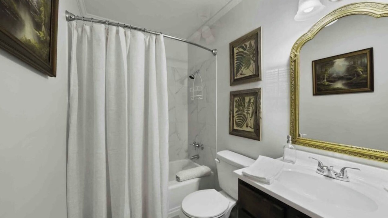 Photo of Bathroom in Mentone