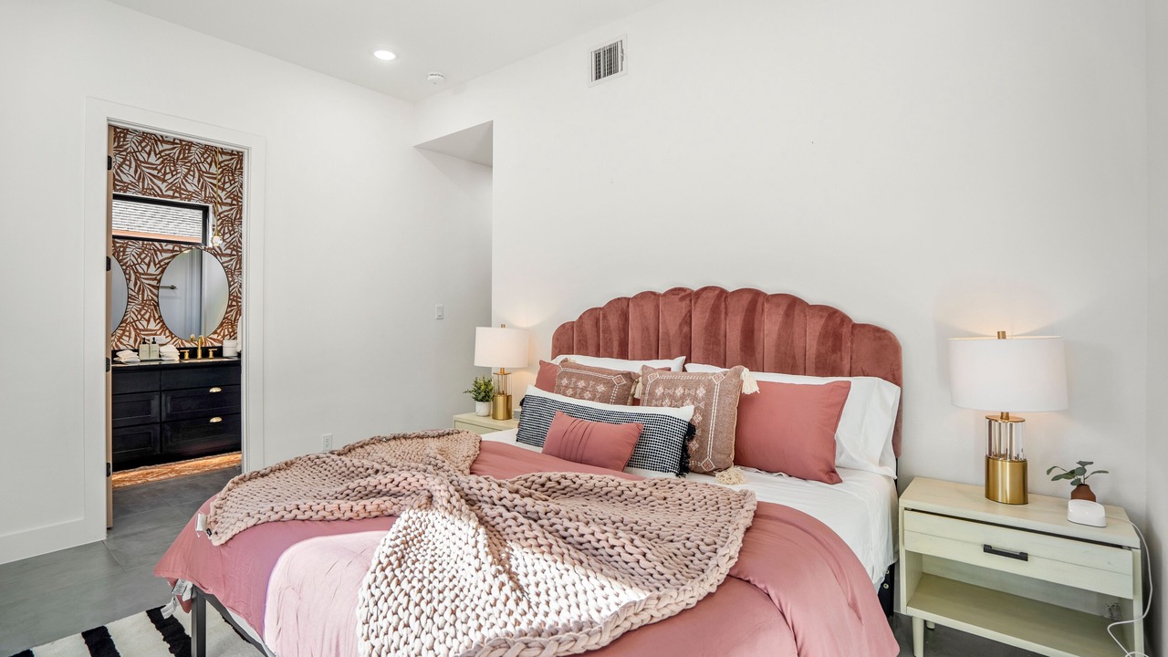 Photo of Bedroom in Greater East End