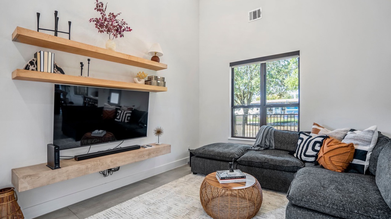 Photo of Livingroom in Greater East End