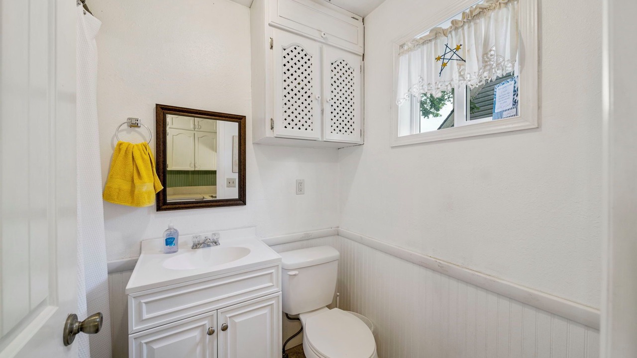 Photo of Bathroom in Pryor