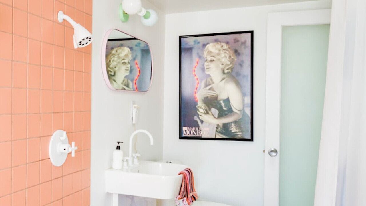 Photo of Bathroom in Racquet Club Estates