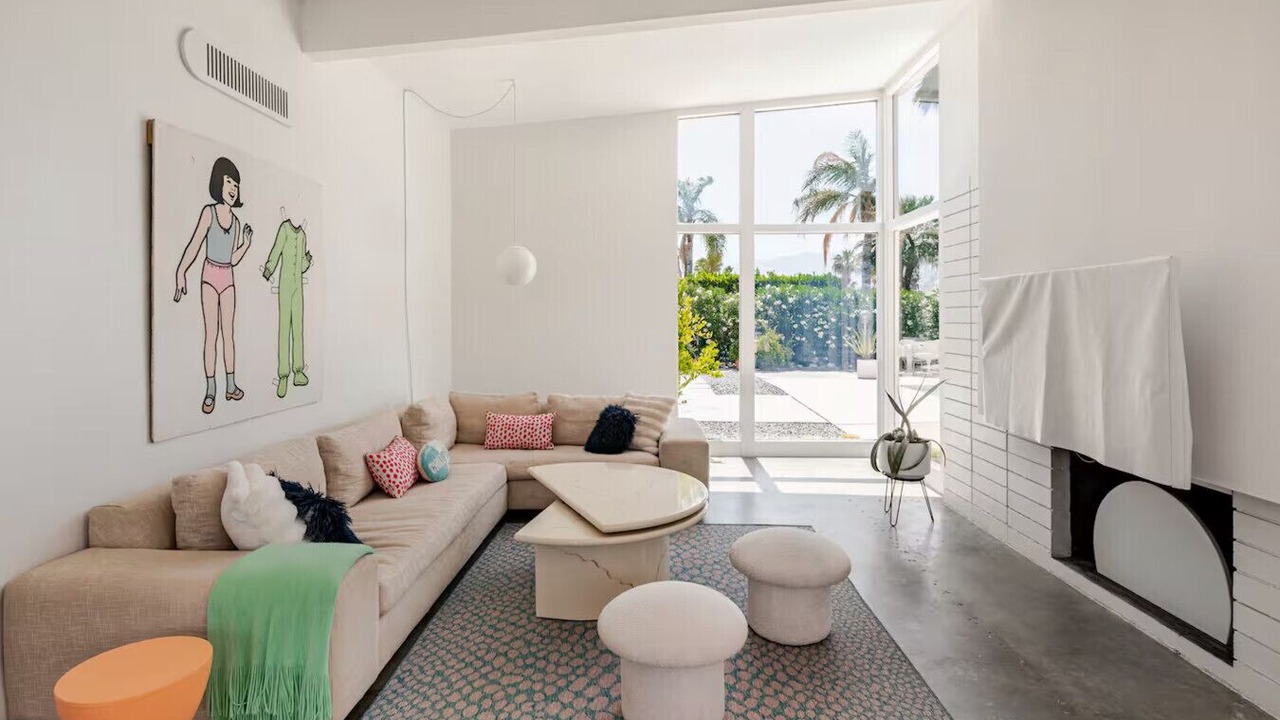 Photo of Bedroom in Racquet Club Estates