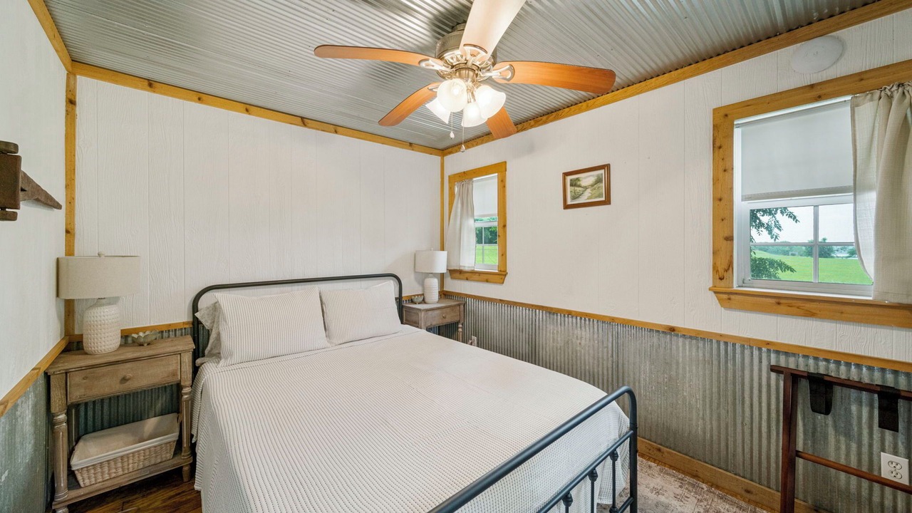 Photo of Bedroom in Pryor