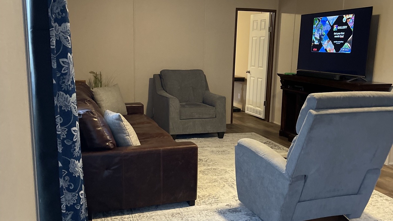 Photo of Livingroom in Many