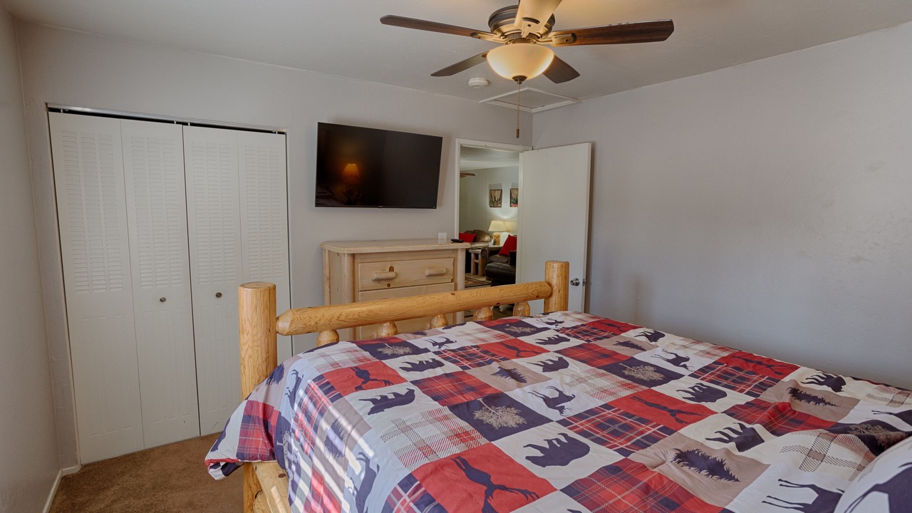 Photo of Bedroom in Pinetop-Lakeside