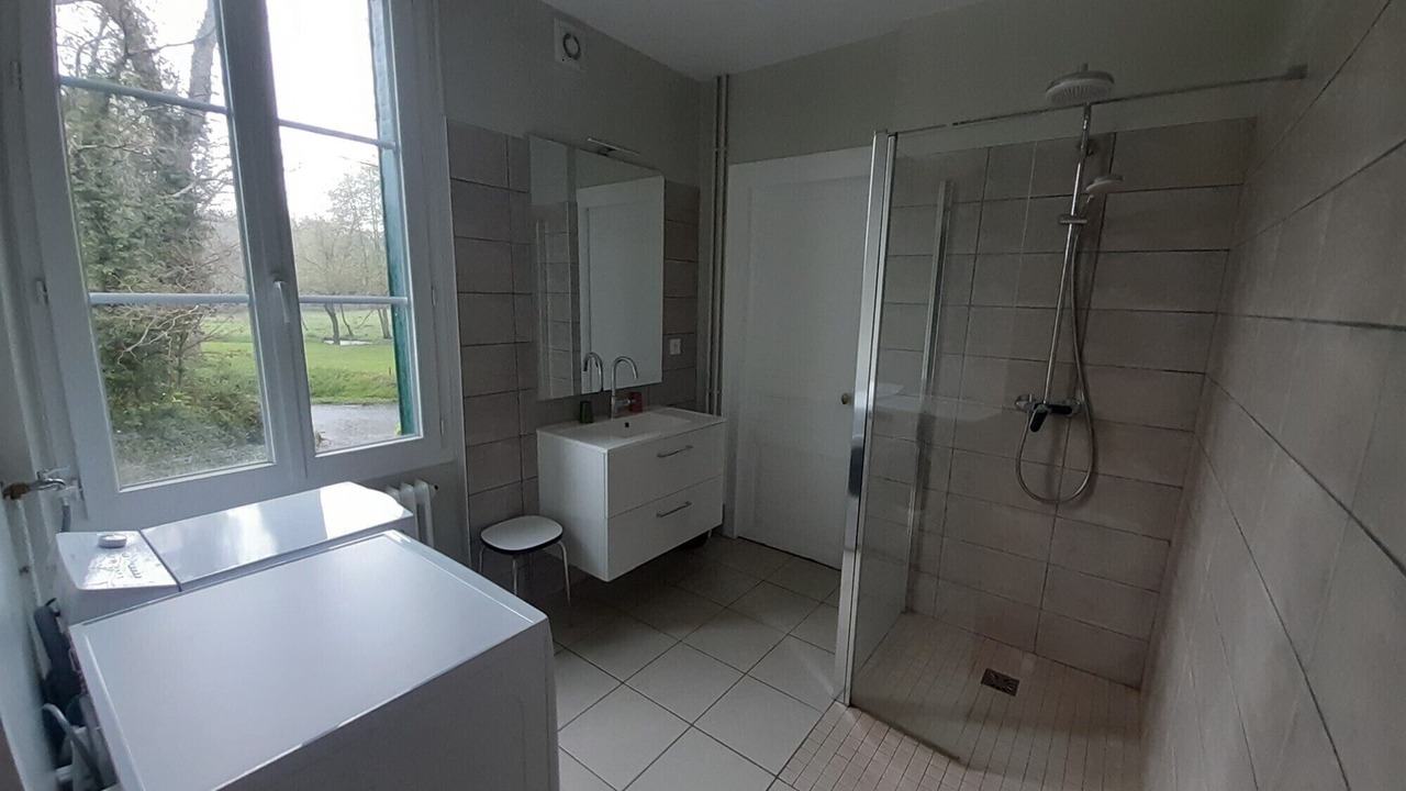 Photo of Bathroom in Clemont