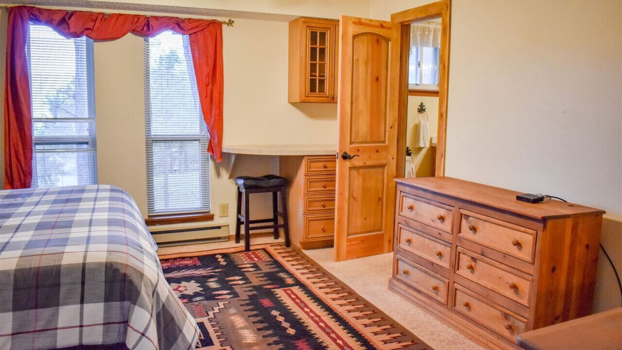 Photo of Bedroom in Ruidoso